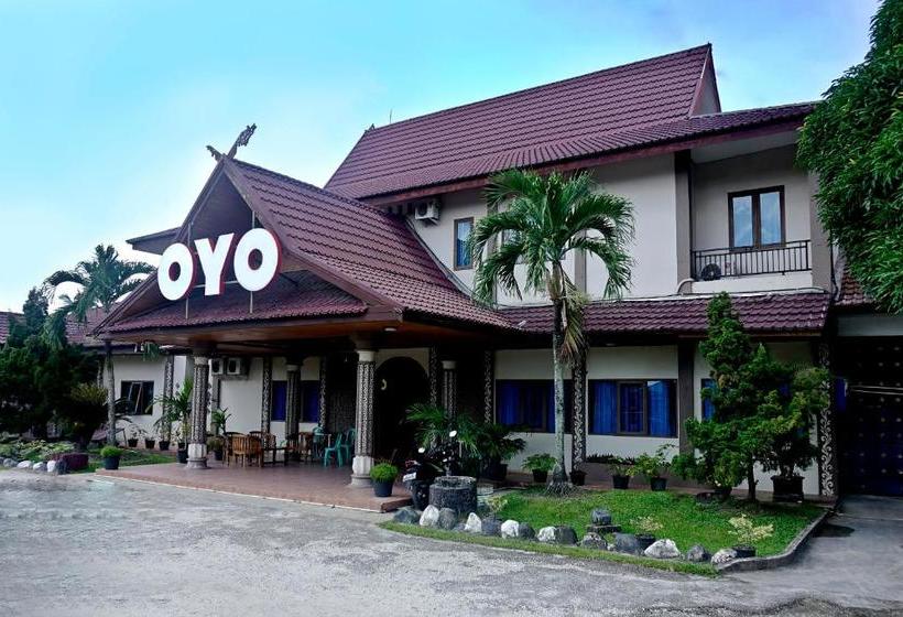 בית מלון כפרי Tirta Kencana Syariah By Oyo Rooms