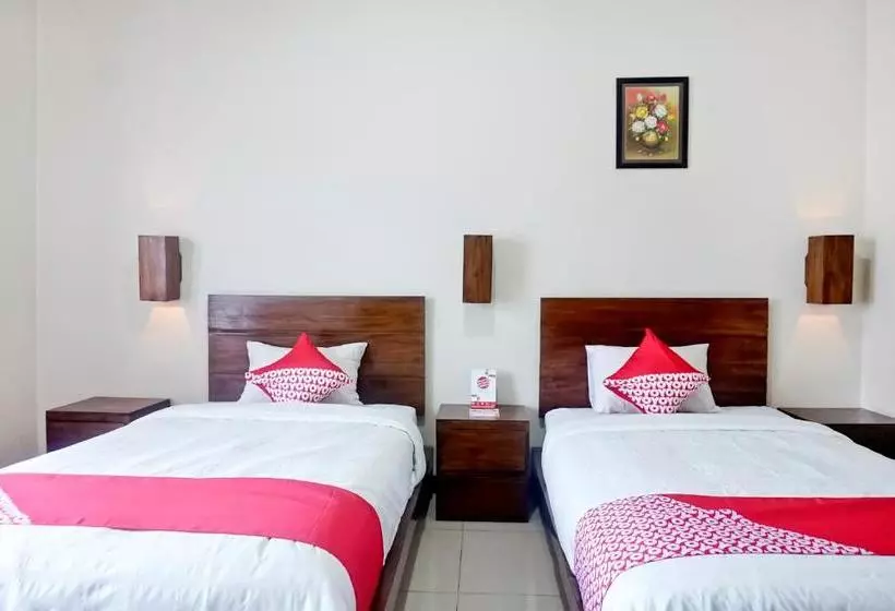 Hotelli Tirta Kencana Syariah By Oyo Rooms