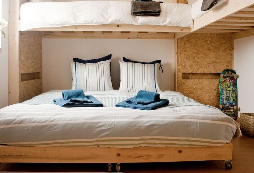 Kokua Surfarm Hostel