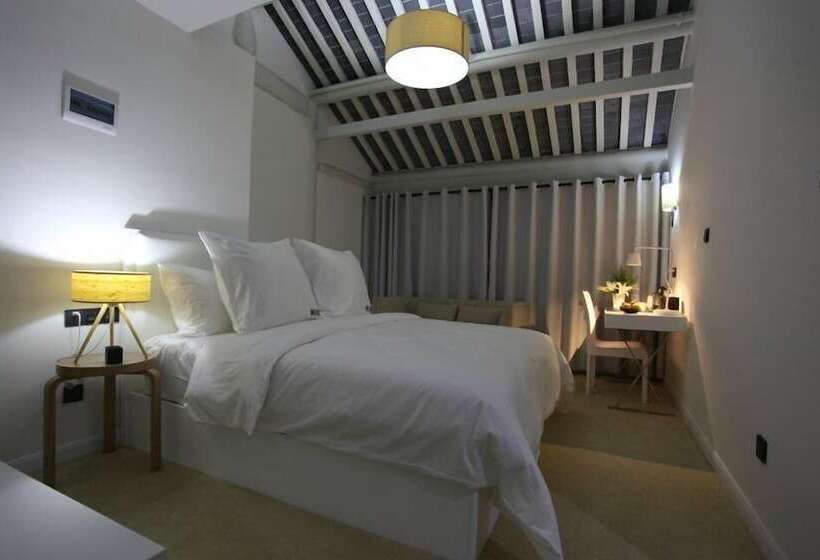 פנסיון Lanteen Art