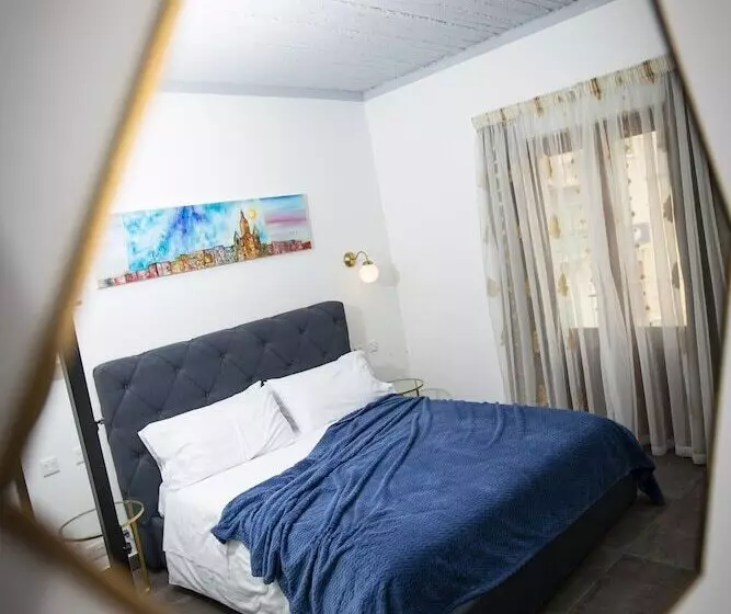 تختخواب و صبحانه Pjazza Suites Boutique Hotel By Cx Collection