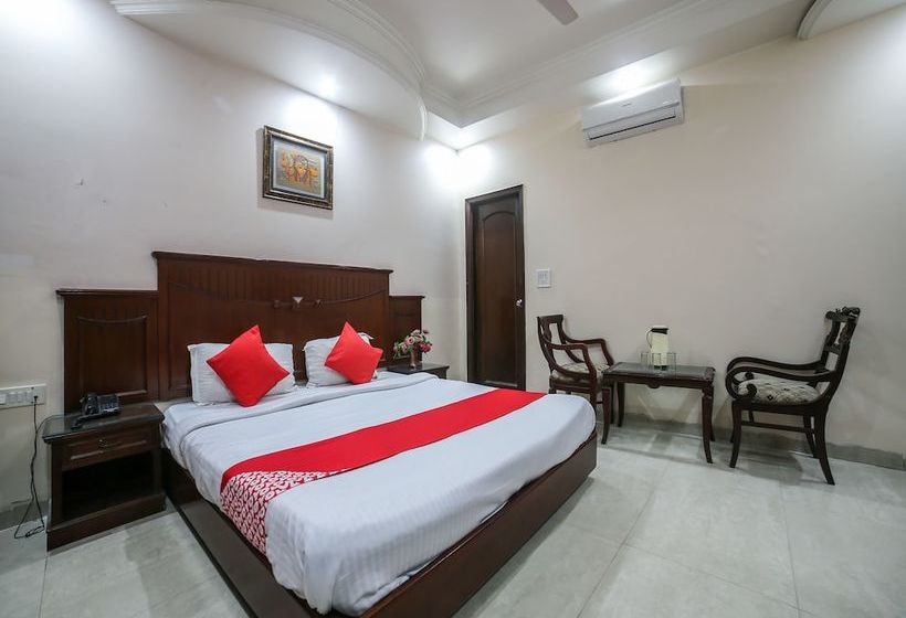 ホテル Belmond Rooms By Oyo Rooms