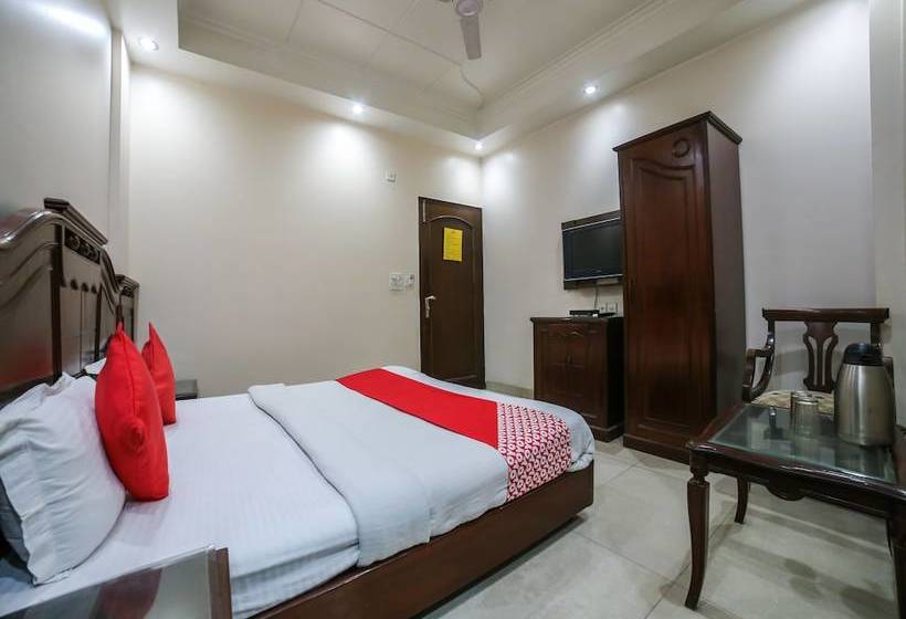 ホテル Belmond Rooms By Oyo Rooms