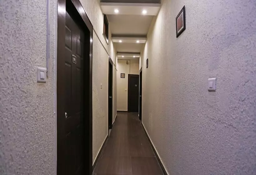ホテル City Guest House By Oyo Rooms