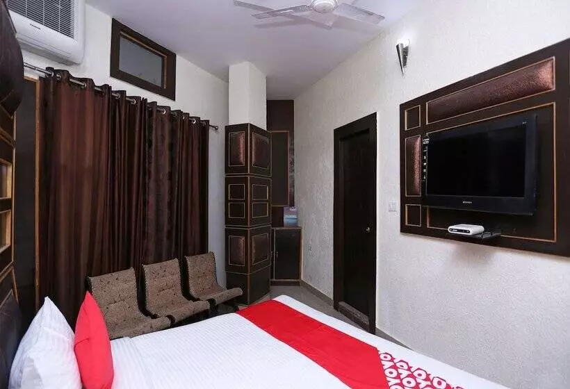 ホテル City Guest House By Oyo Rooms