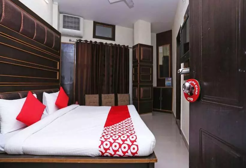 ホテル City Guest House By Oyo Rooms