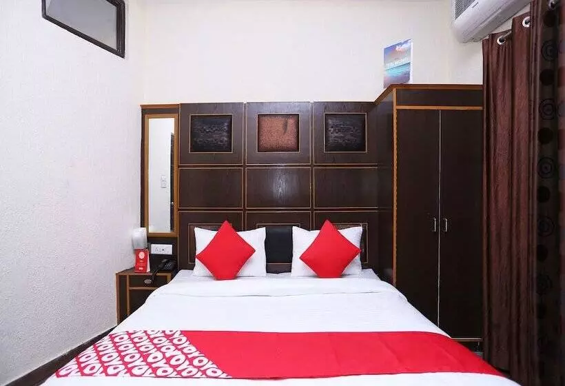 ホテル City Guest House By Oyo Rooms