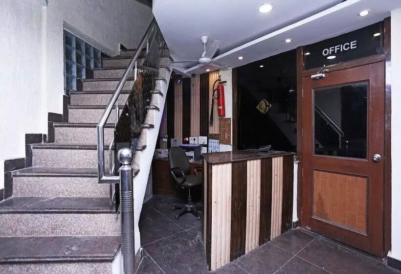 ホテル City Guest House By Oyo Rooms