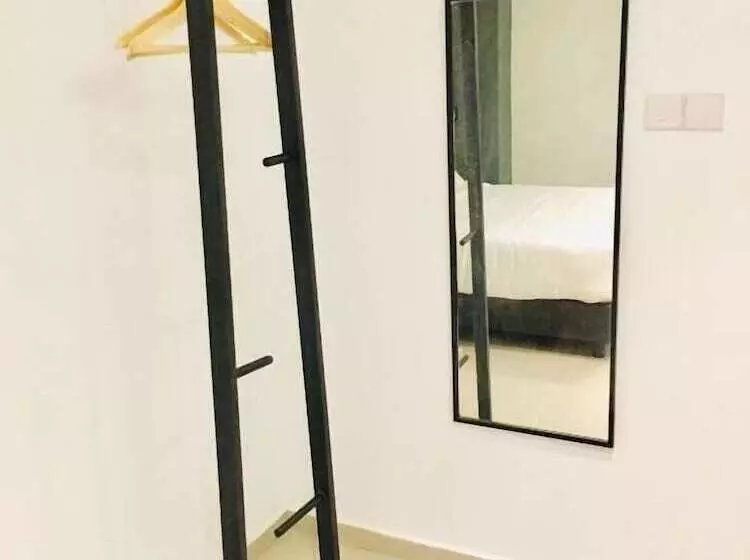 ホテル Enclave Business