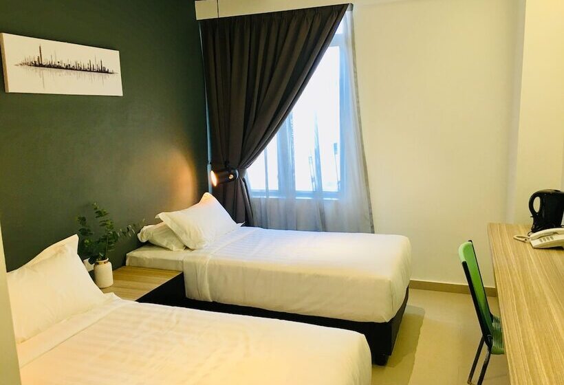 فندق Enclave Business