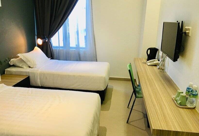 فندق Enclave Business