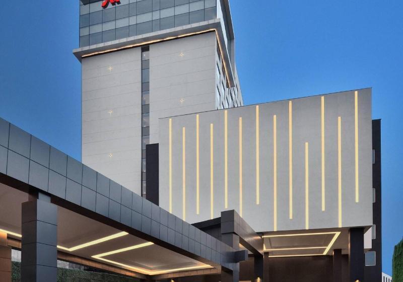 هتل Kathmandu Marriott