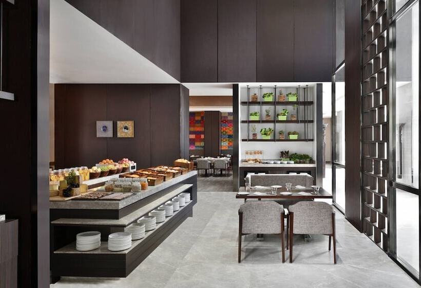 هتل Kathmandu Marriott