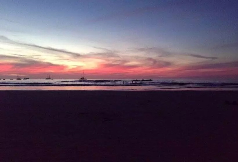 هتل Mikado Natural Lodge