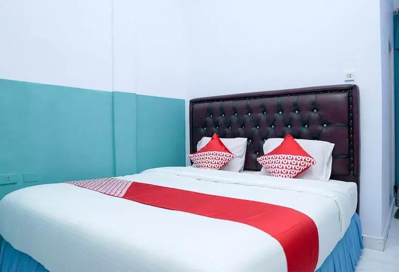 هتل Niaga By Oyo Rooms