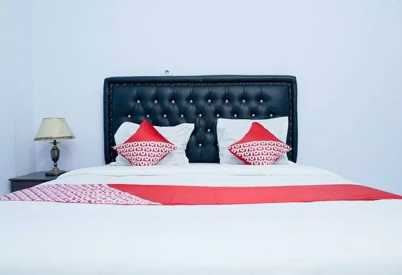 هتل Niaga By Oyo Rooms