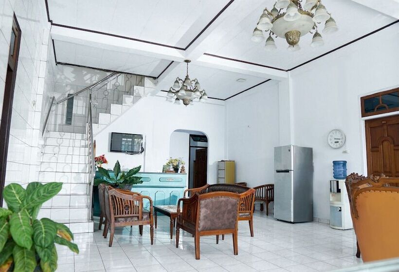 호텔 Niaga By Oyo Rooms