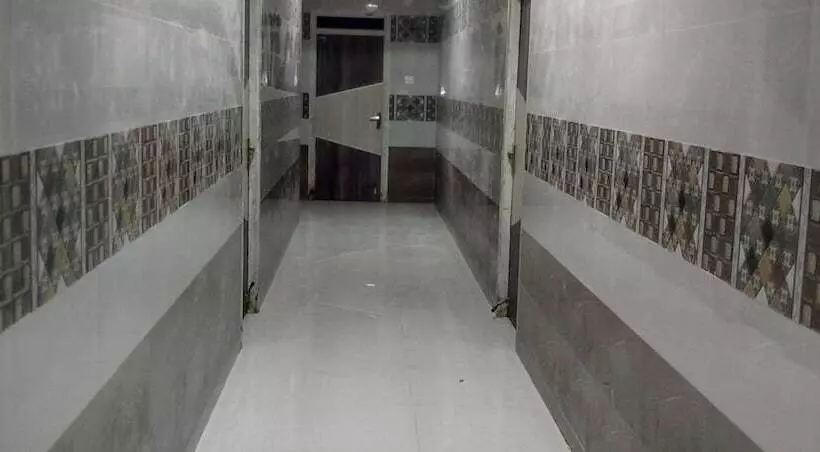 Hotelli Sree Guru Sannidhi A Budget Luxury Lodge