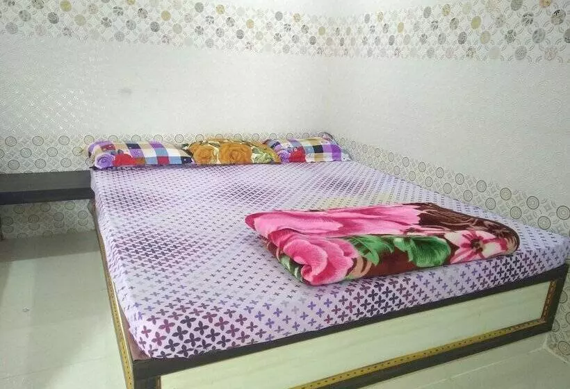 Hotelli Sree Guru Sannidhi A Budget Luxury Lodge