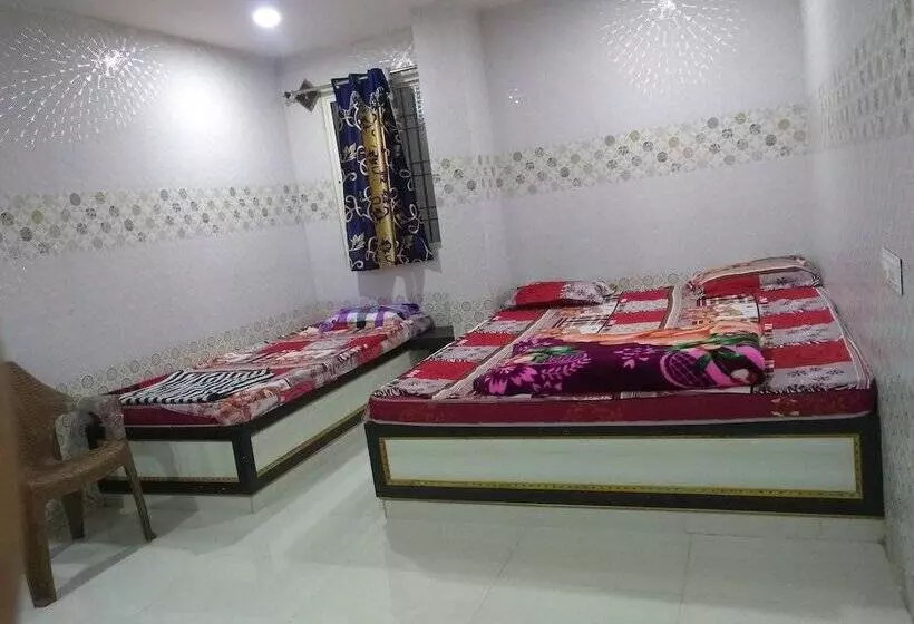 Hotelli Sree Guru Sannidhi A Budget Luxury Lodge