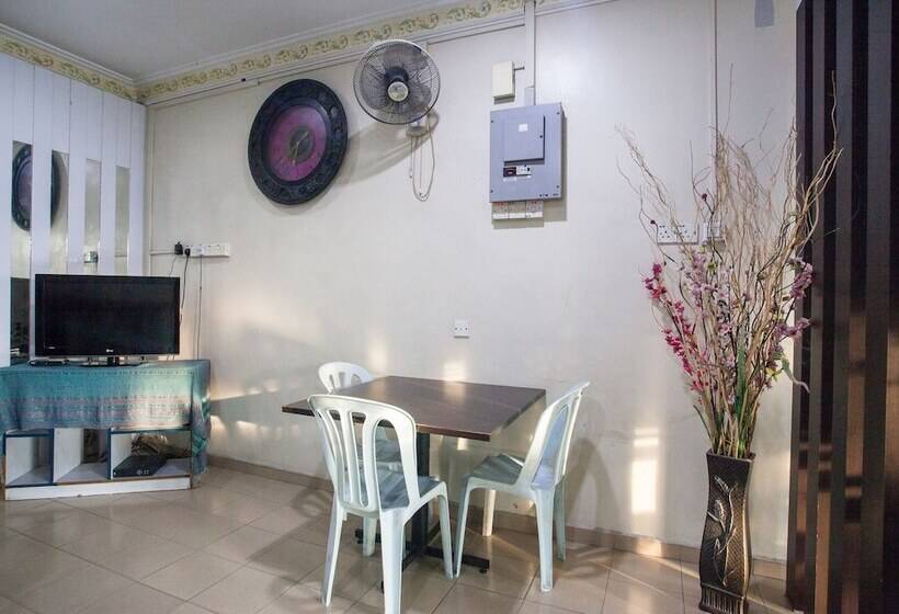 O Captain Hotel Cafe & Bistro