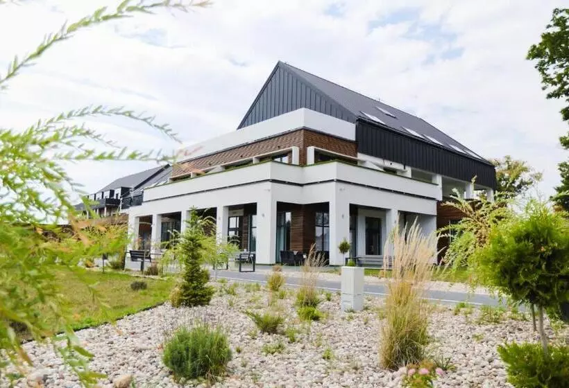 Natural Hotel W Rezerwacie Przy Plaży Na Wyspie