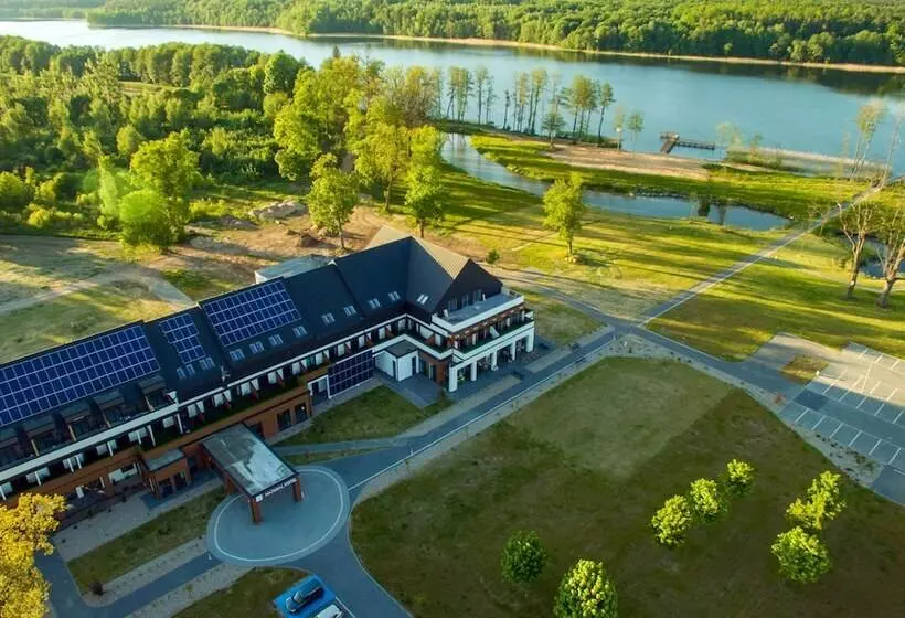 Natural Hotel W Rezerwacie Przy Plaży Na Wyspie