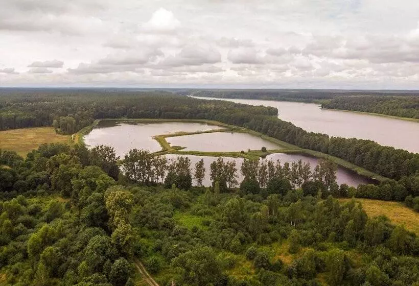 Natural Hotel W Rezerwacie Przy Plaży Na Wyspie