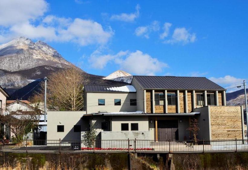 Rjokan Yufuin Tsuru No Yu