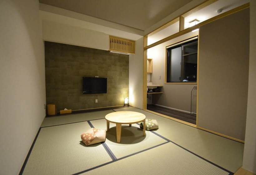 Rjokan Yufuin Tsuru No Yu