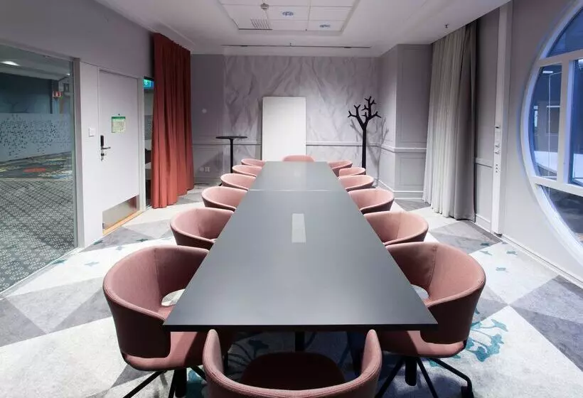 ホテル Scandic Triangeln