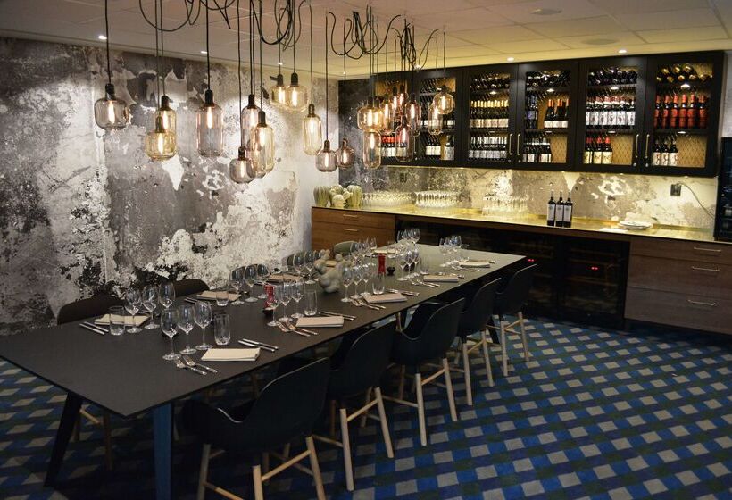 هتل Scandic Triangeln