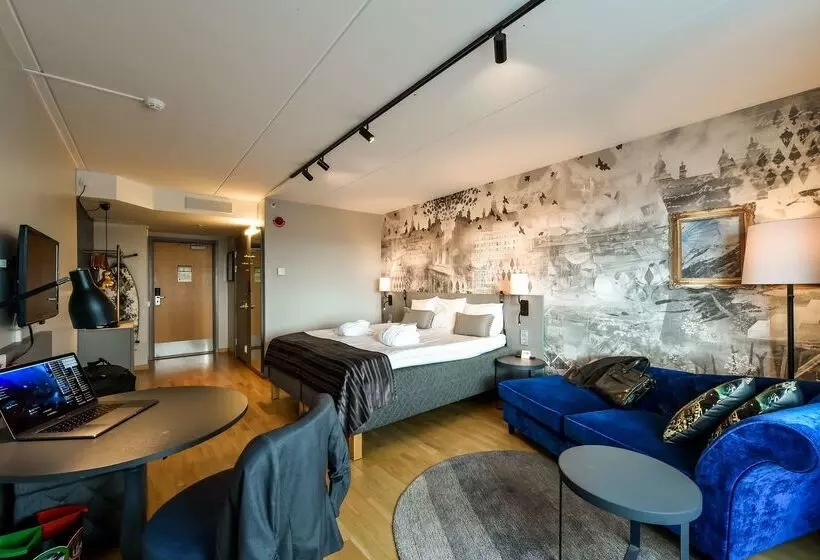 ホテル Scandic Triangeln