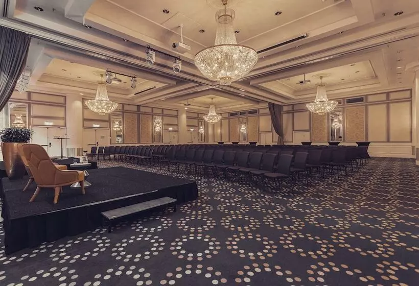 ホテル Scandic Triangeln