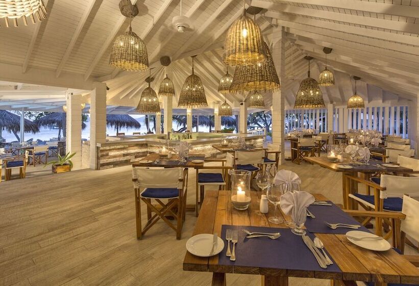 هتل Palm Island Resort & Spa