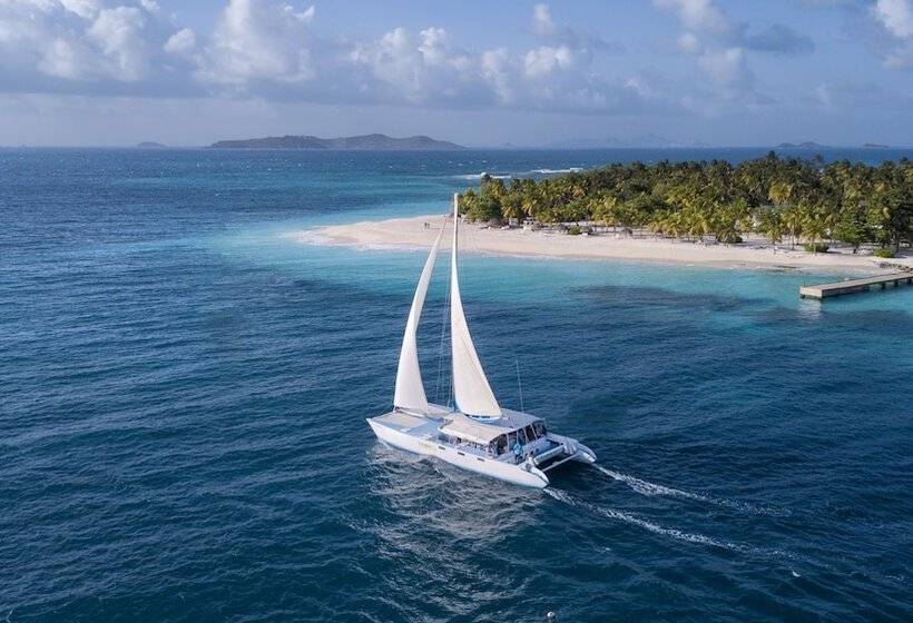 هتل Palm Island Resort & Spa