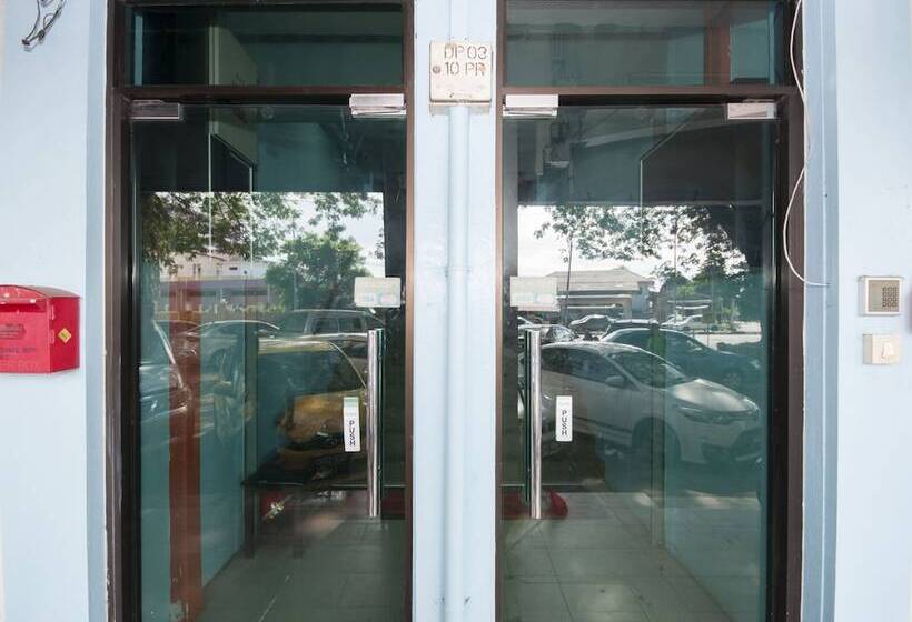 Bintang Fajar Hotel By Oyo Rooms