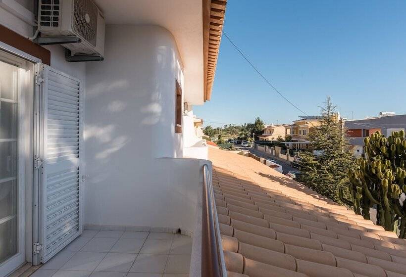 Dipti S Bed And Breakfast