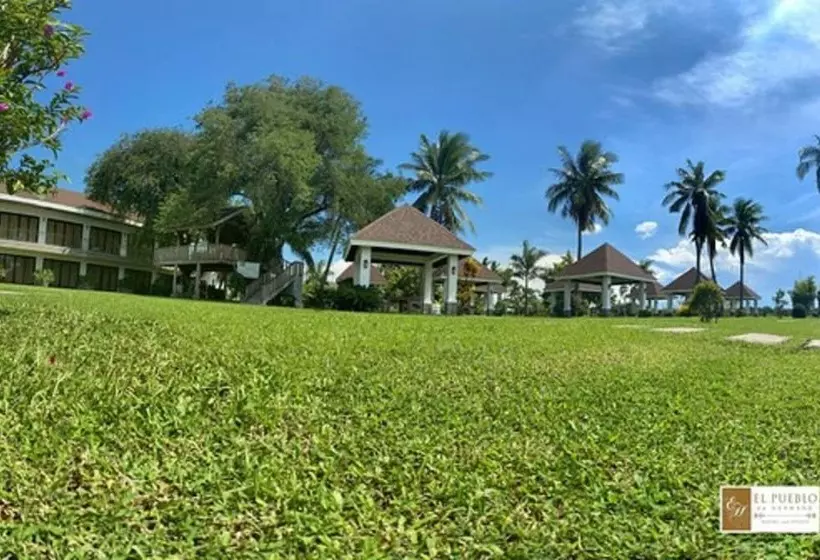 El Pueblo De Hermano By Cocotel