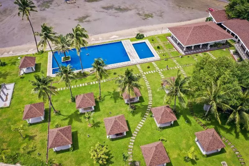 El Pueblo De Hermano By Cocotel