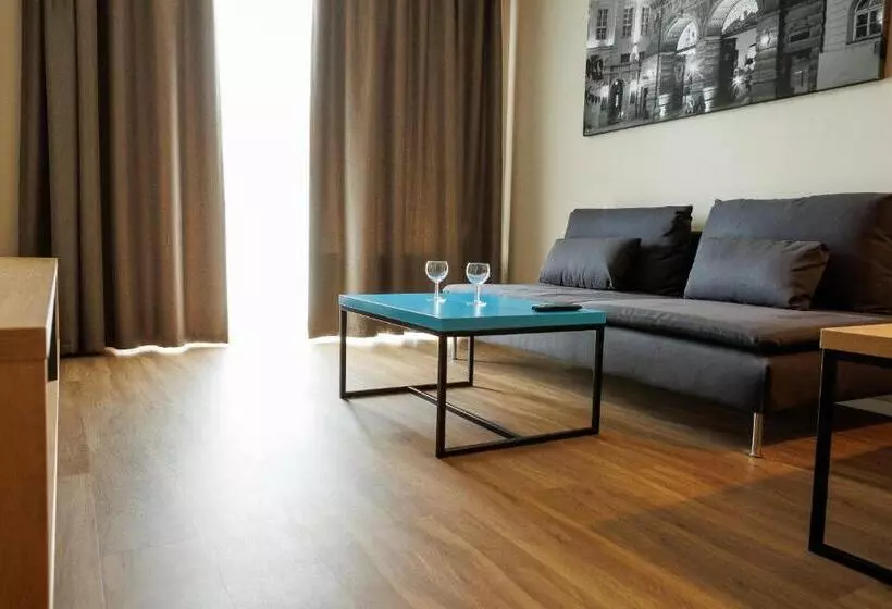 هتل Avenue Pallova 28