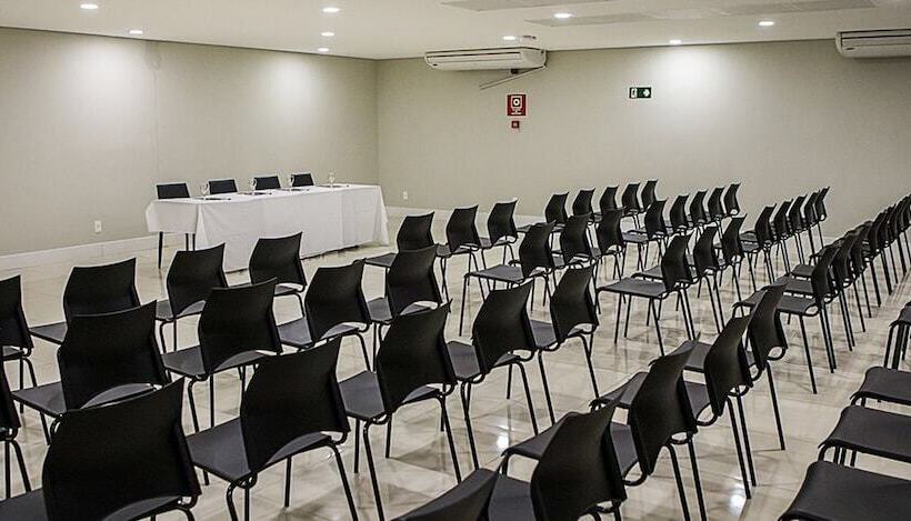 Bristol Easy Hotel   Rio Bonito