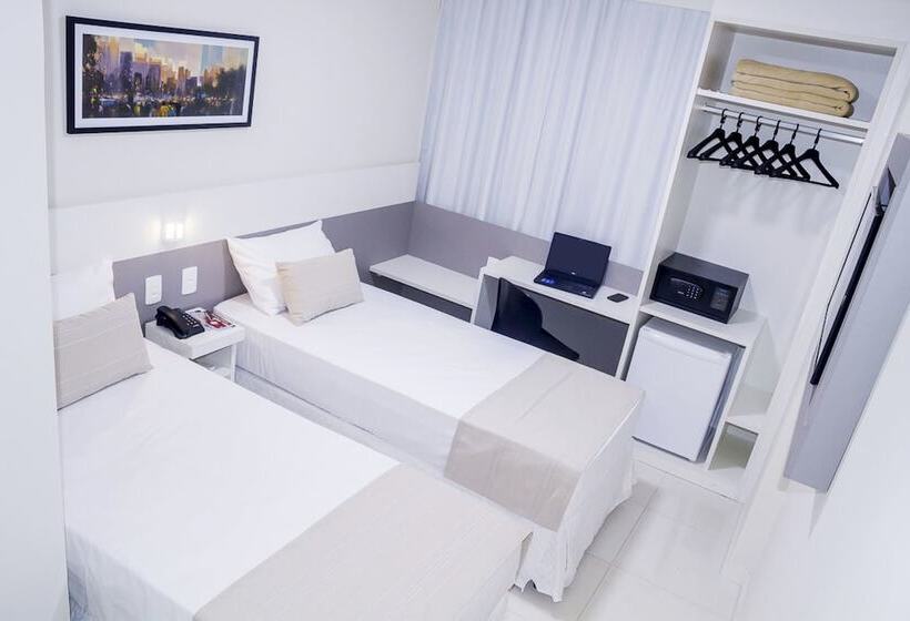 Bristol Easy Hotel   Rio Bonito