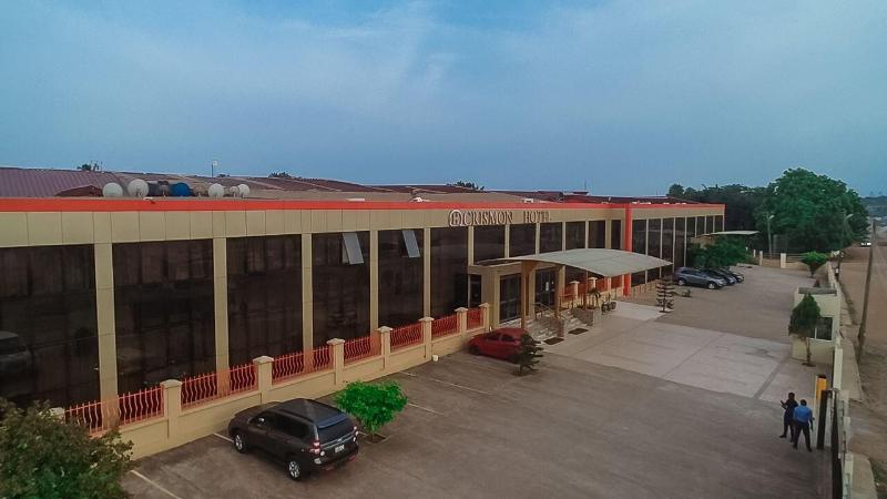 Hotel Crismon