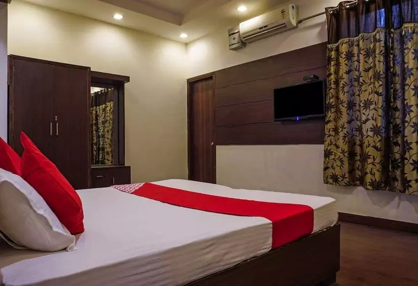 ホテル Kartikay Grand By Oyo Rooms