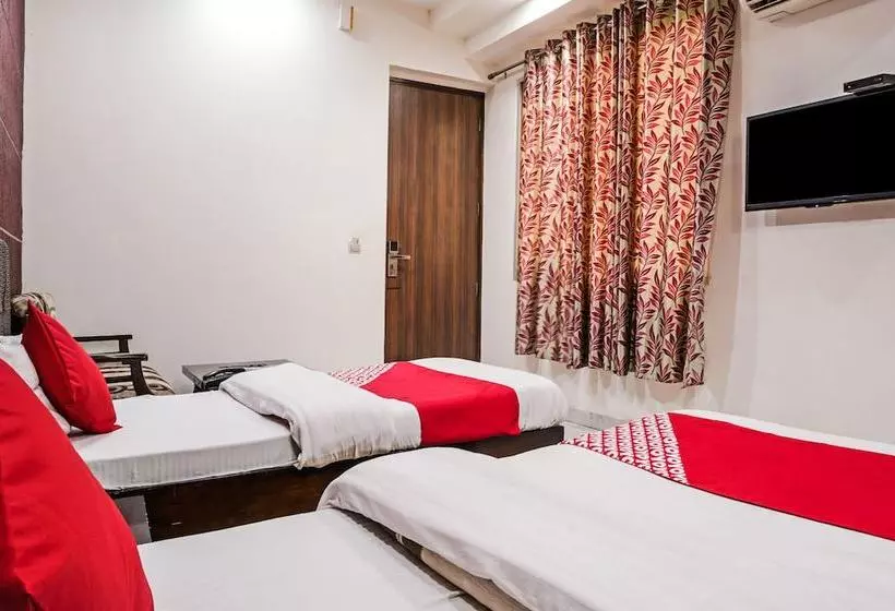 ホテル Kartikay Grand By Oyo Rooms