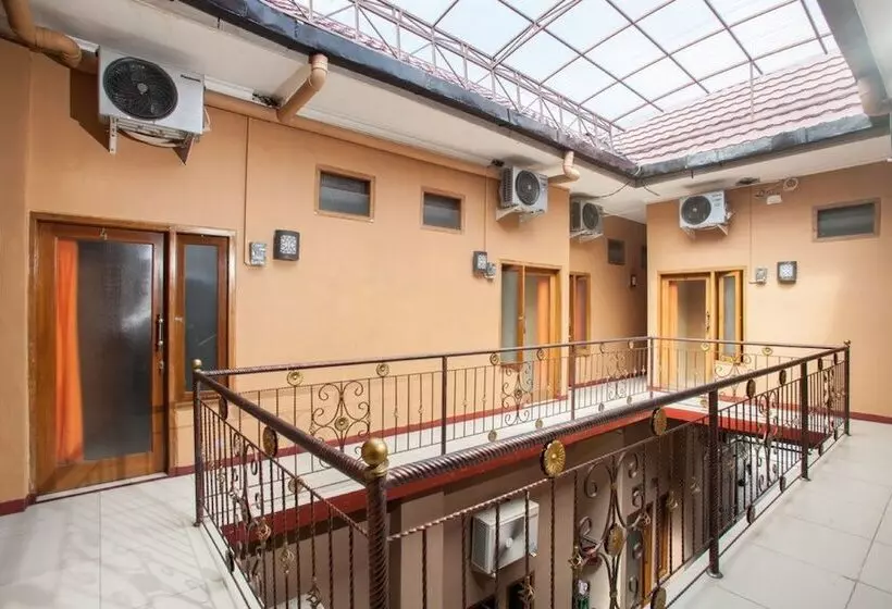 Hotelli Reddoorz Syariah Near Untag Banyuwangi