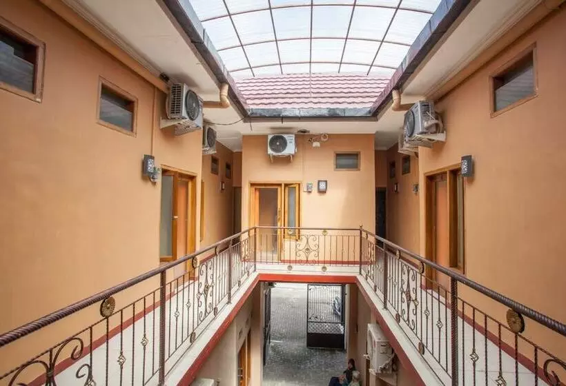 Hotelli Reddoorz Syariah Near Untag Banyuwangi