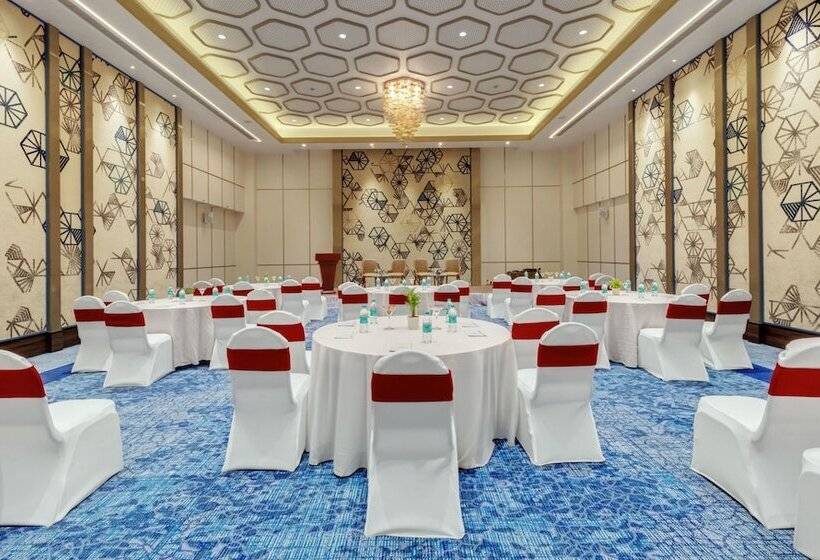 ホテル The Fern Residency, Karad