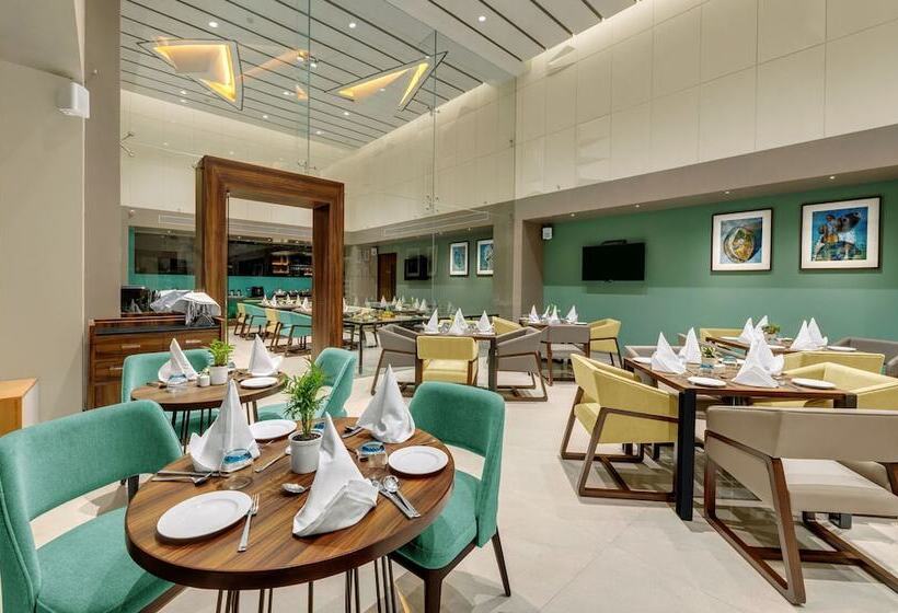 ホテル The Fern Residency, Karad